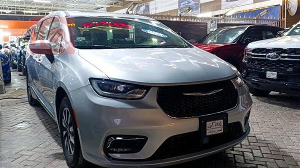 Chrysler for sale in Iraq